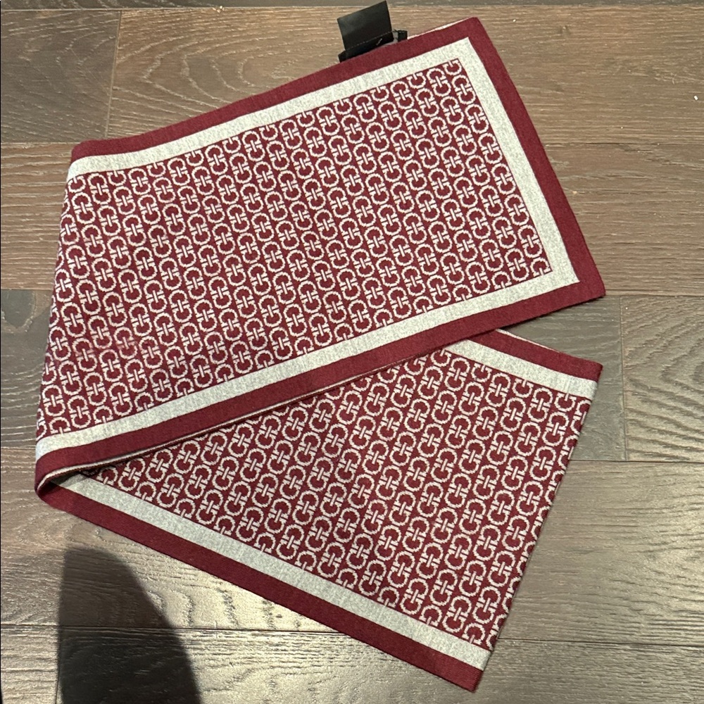 Salvatore Ferragamo Gancini scarf